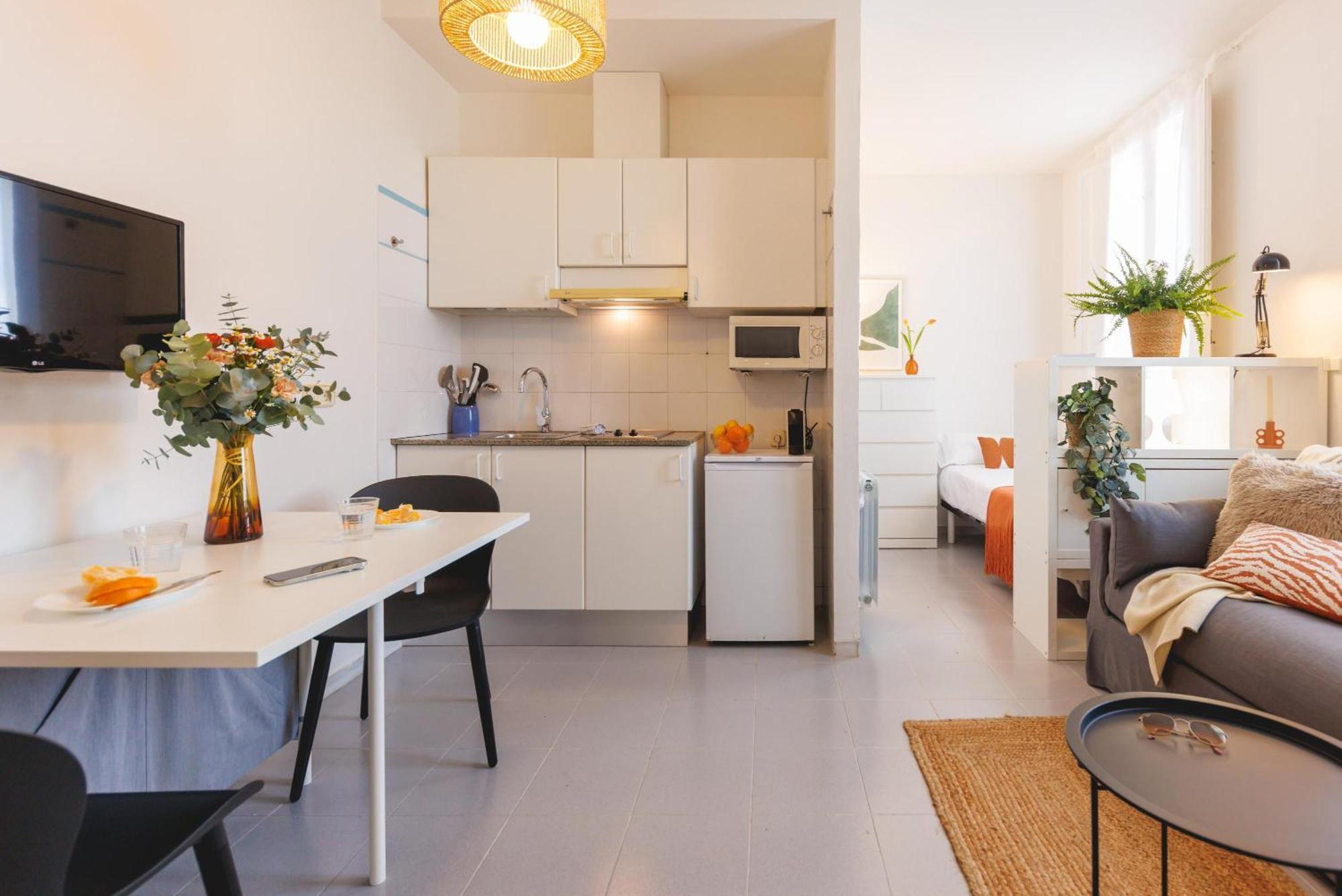 Bravissimo Fellini Apartamento *